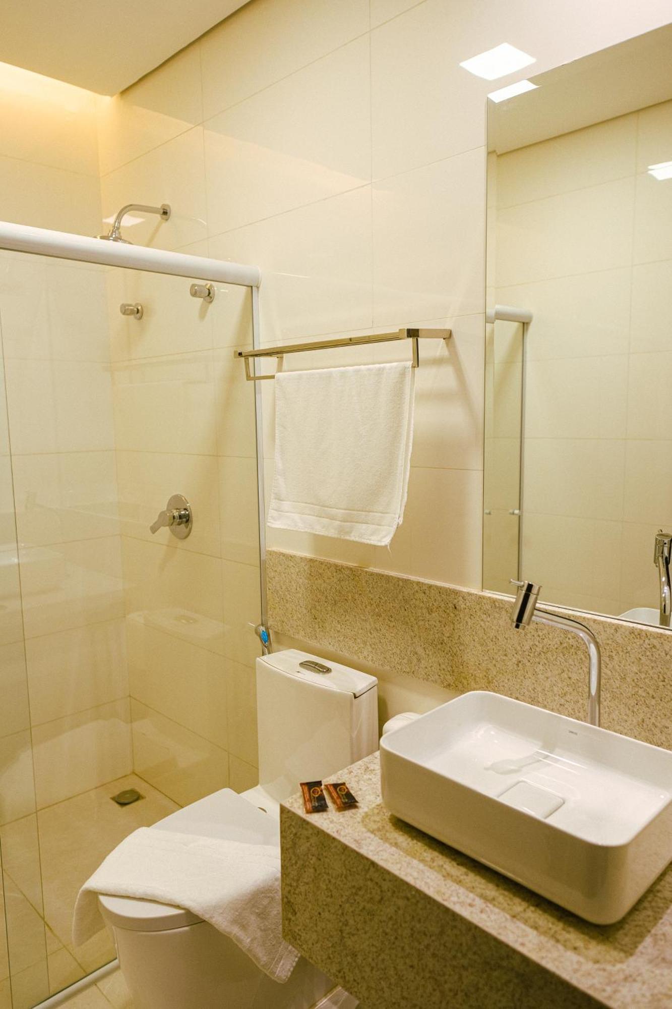 Oasis Hotel Miracema do Tocantins Exterior photo